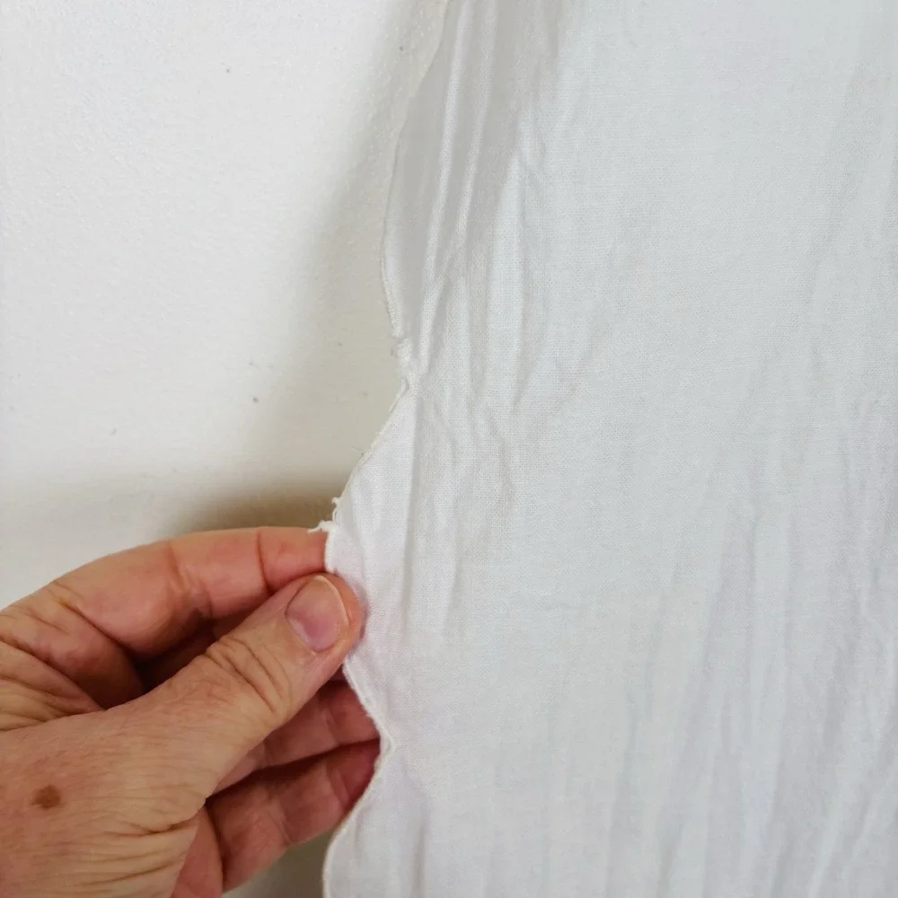 Vintage Linens Embroidered Square Flower Appliqué Tablecloth 46x46 Scalloped Hem